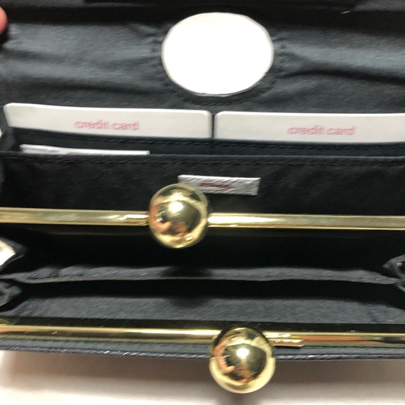 Wallet from Icing - Picture 4 of 4